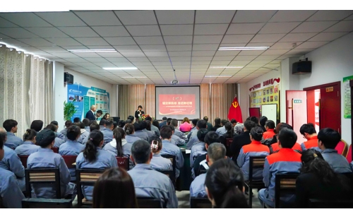 乘風(fēng)破浪啟新程，誓言鏗鏘擔(dān)使命 &mdash;&mdash; 銀川伊百盛管理層履職宣誓暨目標(biāo)責(zé)任簽訂儀式圓滿舉行